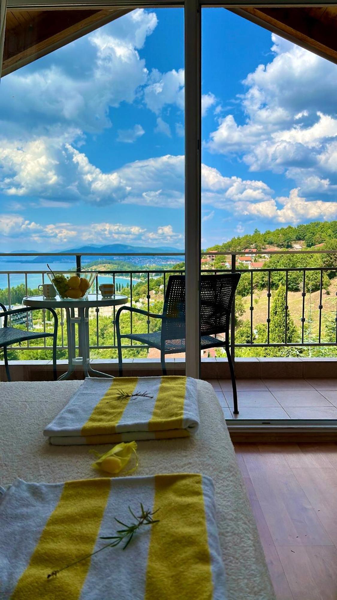Villa Chingo オフリド エクステリア 写真